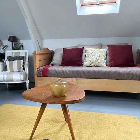 Appartement Ô Grenier de l'artiste à Bazenville Extérieur photo