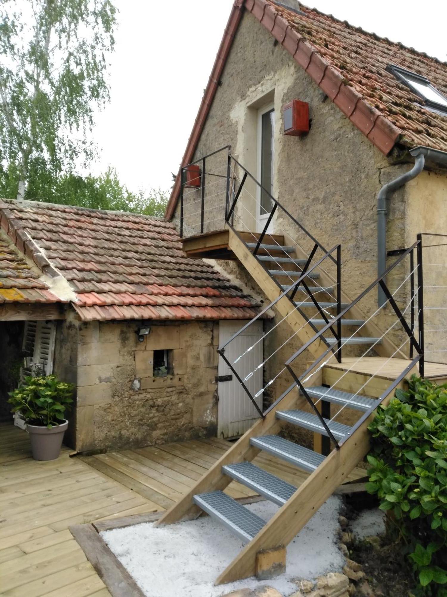 Appartement Ô Grenier de l'artiste à Bazenville Extérieur photo